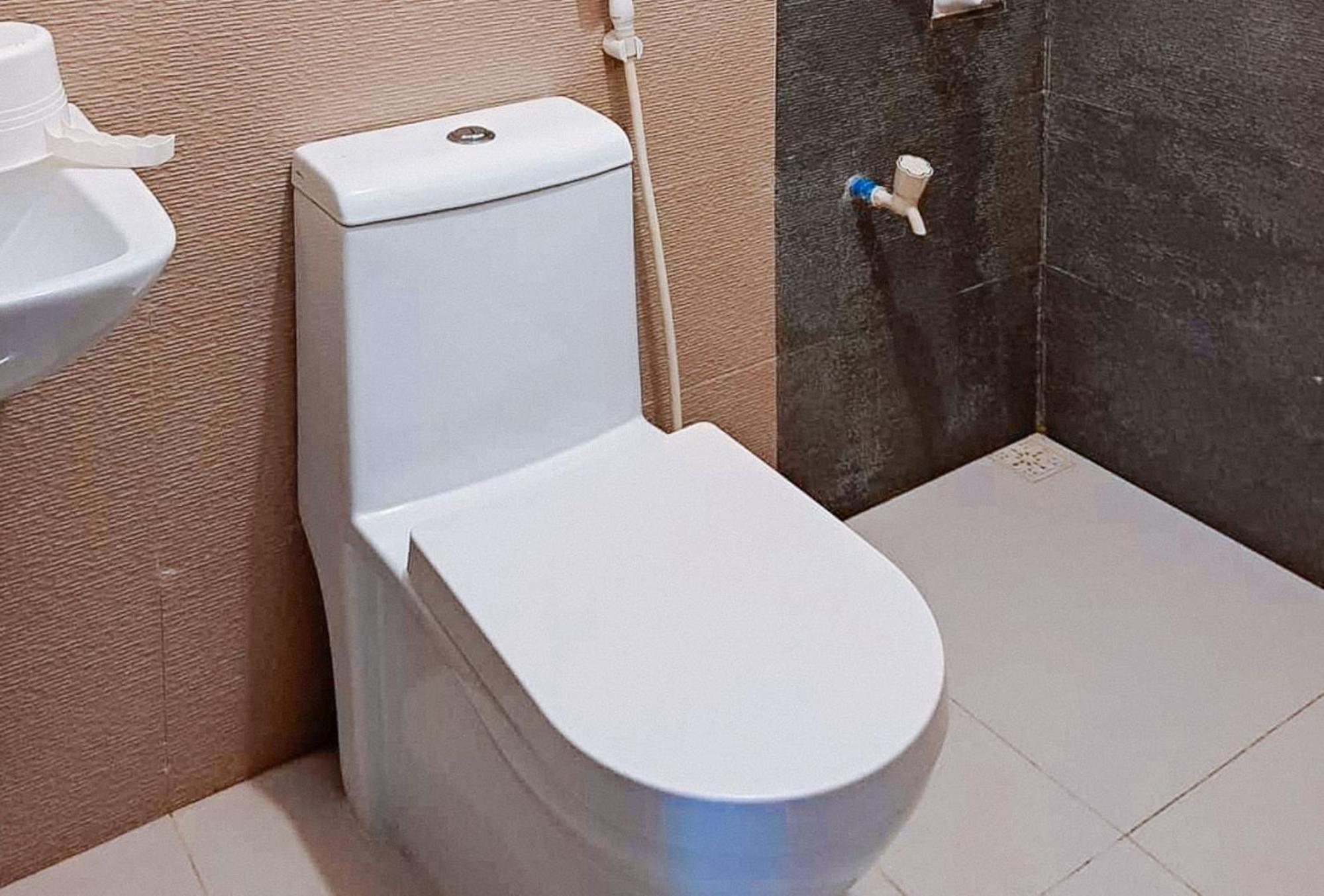 Reddoorz At Lfamili Hotel Boracay Balabag  Ngoại thất bức ảnh