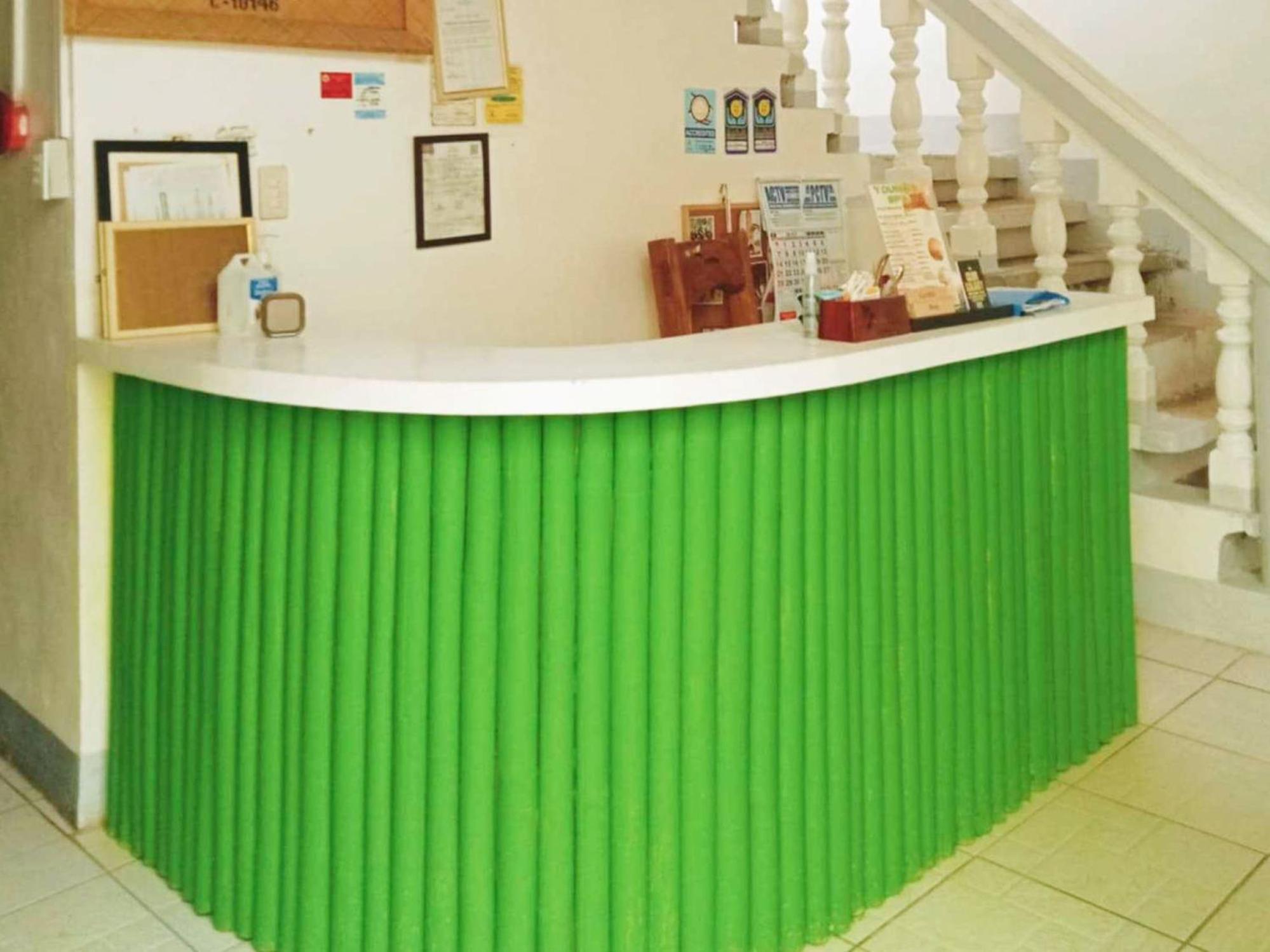 Reddoorz At Lfamili Hotel Boracay Balabag  Ngoại thất bức ảnh